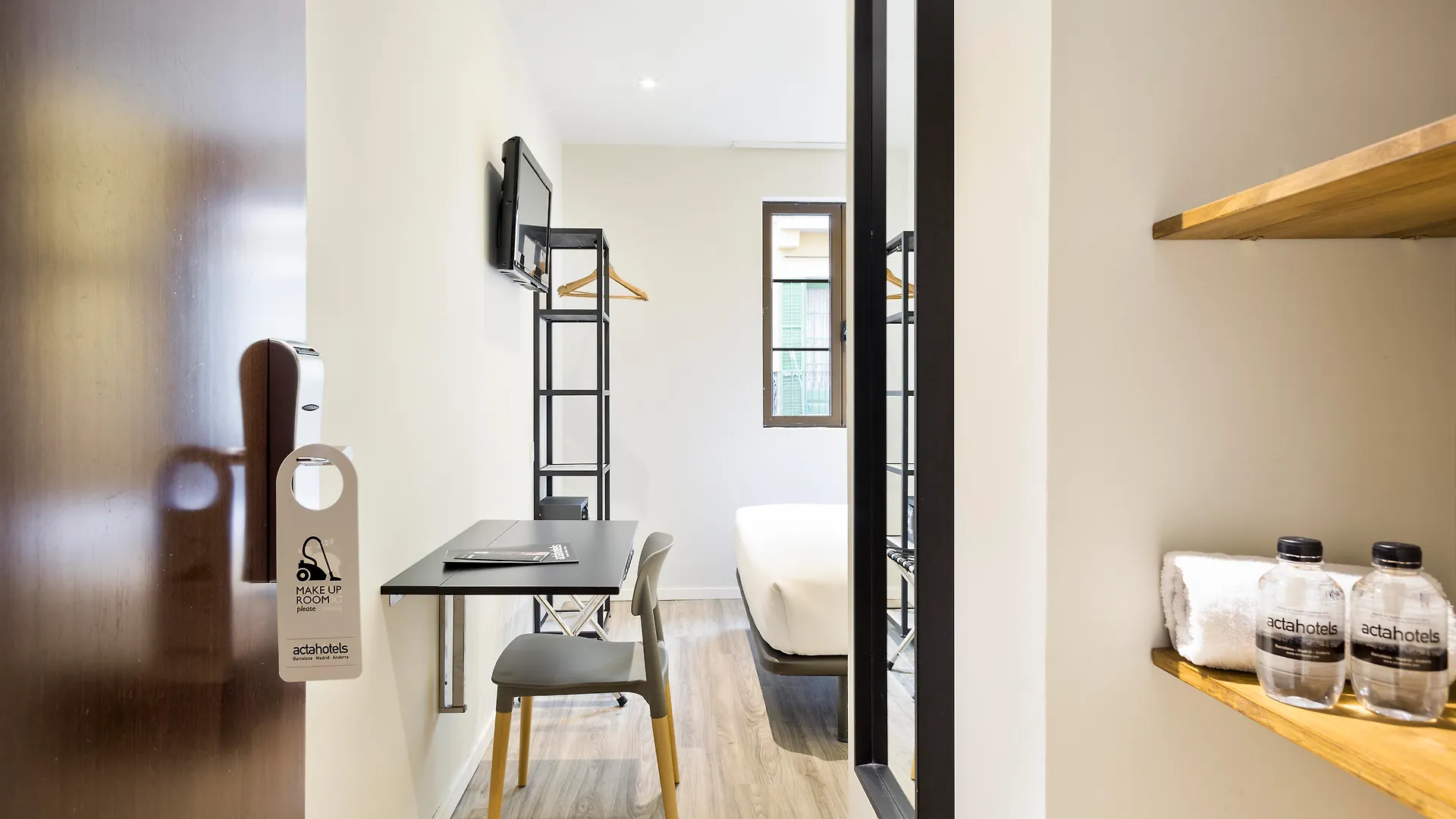 Acta Bcn 40 Hotel Barcelona