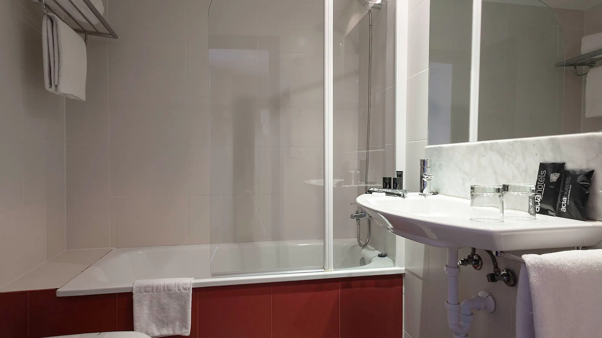 Acta Bcn 40 Hotel Barcelona