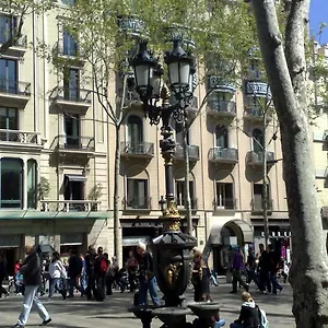 2* בית הארחה Capitol Ramblas